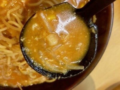 「キムチ納豆ラーメン」スープ