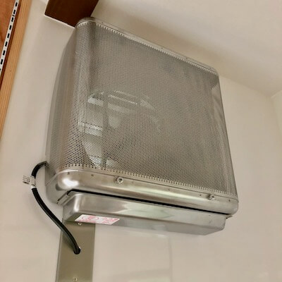 キッチンに業務用換気扇を導入して大正解！【有圧換気扇】って何？ | suzukinblog